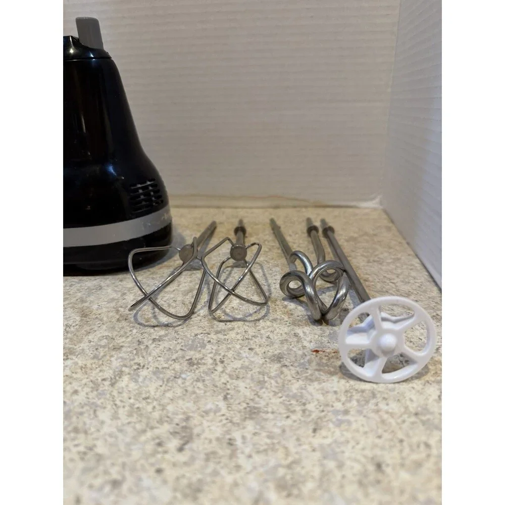 KITCHENAID KHM5AP 5 SPEED ULTRA POWER MIXER BLACK tested with attachments